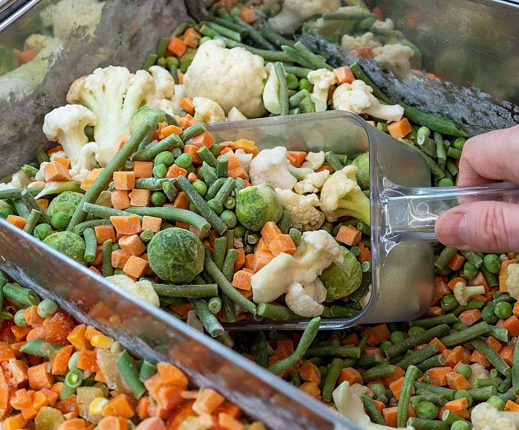 Gudra izvēle ziemā: kāpēc saldēta pārtika ir vecāku slepenais ierocis