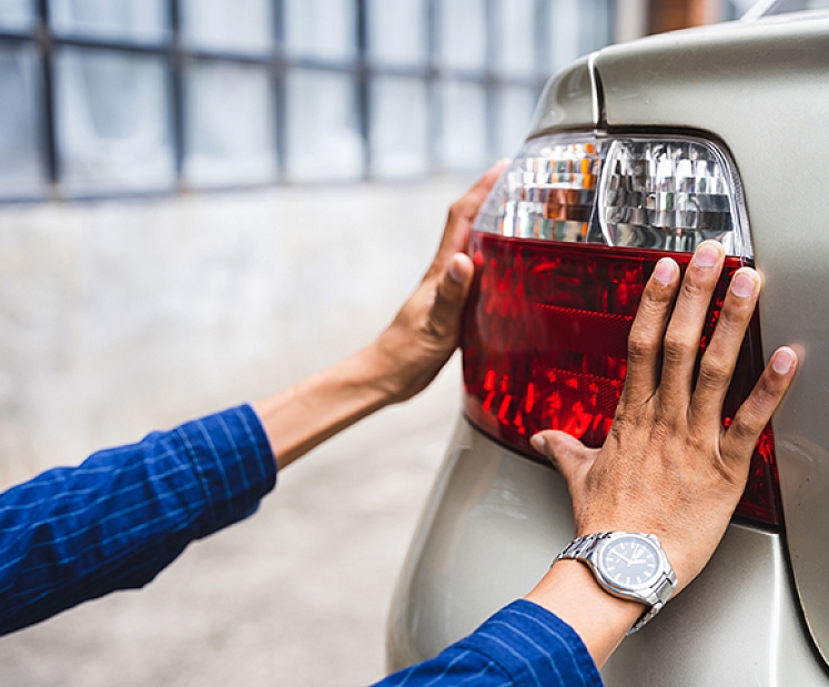 Kā laikus pamanīt auto lukturu bojājumus un izvairīties no dārgākiem remontiem