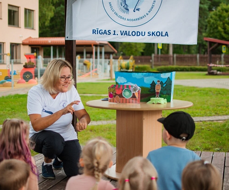 Ko dara vecāki, kuru bērni runā angļu valodā bez bailēm?
