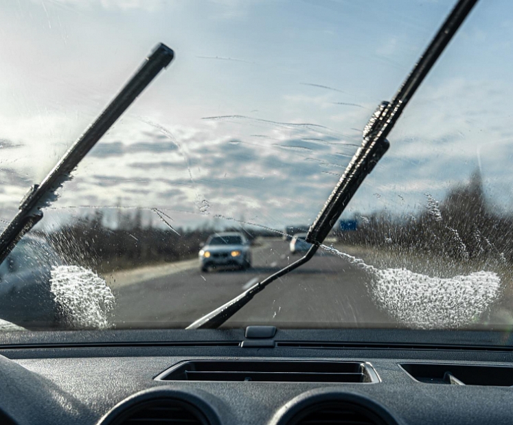 Auto paklāji, slotiņas un gaisa filtri: vai regulāri jāmaina?