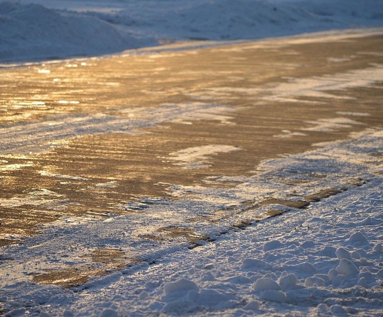 Spēcīgi nokrišņi un apledojums: Vai tavs auto tam ir gatavs?