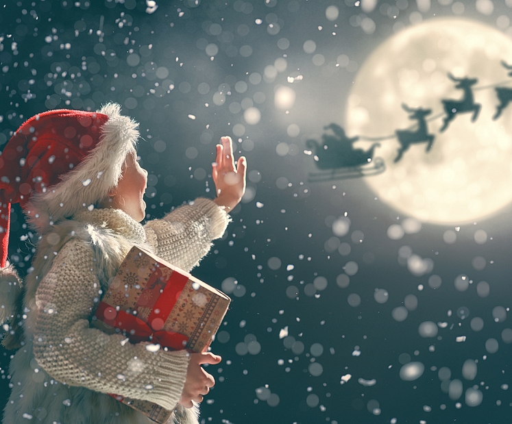 Brīnuma psiholoģija: kāpēc bērniem ir svarīgi ticēt Ziemassvētku vecītim