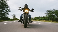 Eksperti: motosezonā avārijas ik gadu notiek vienu un to pašu kļūdu dēļ