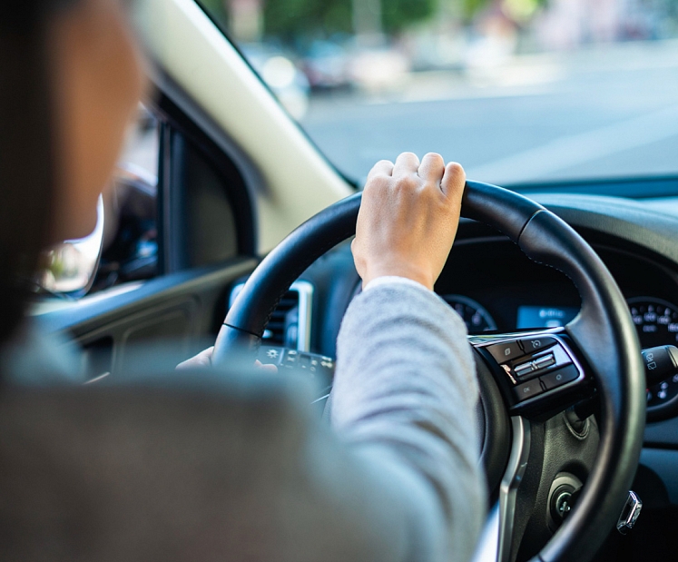 Auto vadīšana ar tukšu vēderu – eksperti atklāj, kā tas ietekmē uzmanību