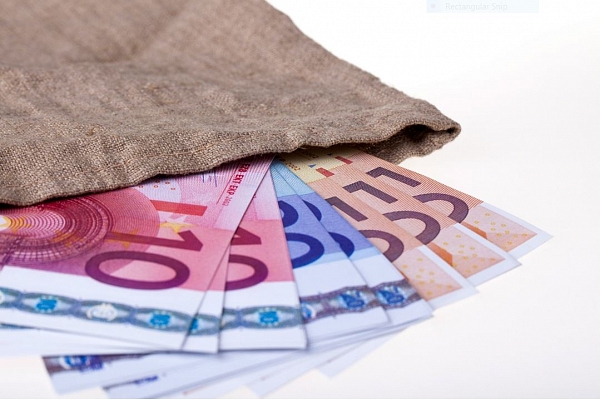 Aizdevums biznesam vai rēķinu pirkšana?