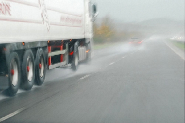 "Hermis auto" par vienu miljonu eiro iegādājies 10 jaunus "Mercedes-Benz Actros" vilcējus