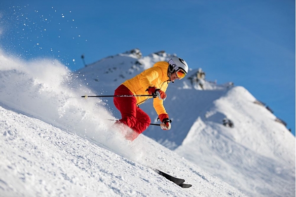 SkiBox sporta preču veikals — slēpes, kalnu slēpes