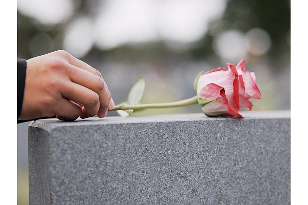 Kāpēc kolumbāriji un kvalitatīvas kapu sētiņas ir labākie risinājumi ilgtermiņa piemiņas saglabāšanai?