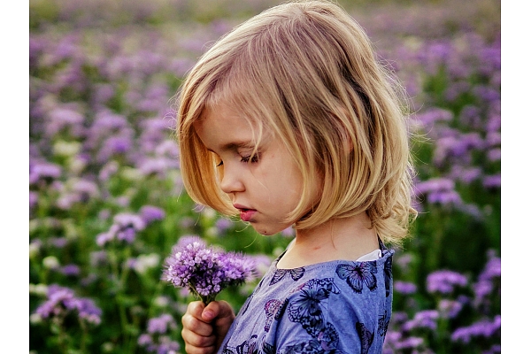 Aromterapija un bērni: kas vecākiem jāzina par ēterisko eļļu lietošanu