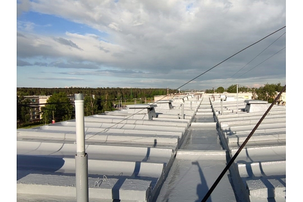 Profesionāls betona jumtu remonts un hidroizolācija visā Latvijā! Drošs jumts – droša māja