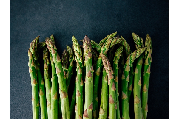 Izbaudi pavasari: sparģeļi tavā ēdienkartē