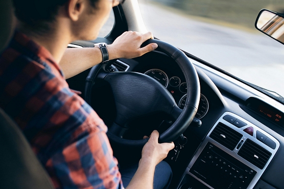 Savs vai nomas auto – kurš variants izdevīgāks?