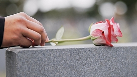 Kāpēc kolumbāriji un kvalitatīvas kapu sētiņas ir labākie risinājumi ilgtermiņa piemiņas saglabāšanai?