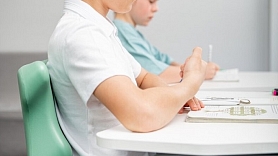 Lineals.lv un “Labo krēslu” koncepts Latvijas izglītības iestādēs – ergonomika, kas atbalsta muguras veselību jeb zinātne komforta labā