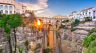Saule, kultūra un jūra: kāpēc Malaga ir ideāls atpūtas galamērķis?