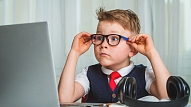 Kā skaidrot bērniem to, kas ir “viltus ziņas” sociālajos tīklos?