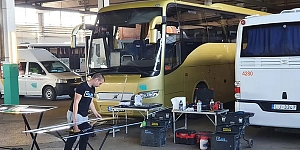 Autobusu stikli