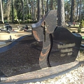 Granīta akmens kapu pieminekļi