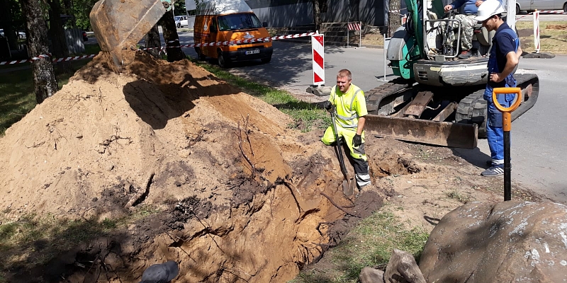 Kanalizācijas cauruļu tīrīšana