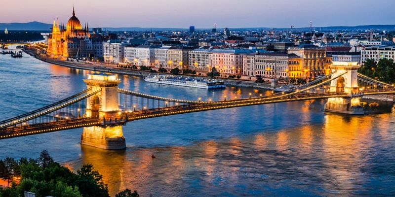 Lidojumu cenu kalendārs