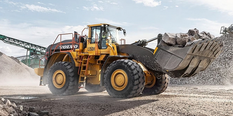 VOLVO traktoru rezerves daļas