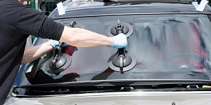 Auto stiklu serviss
